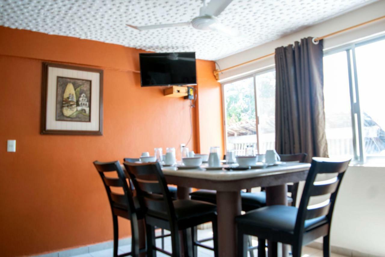 Isabel Suites Сиуатанехо Экстерьер фото
